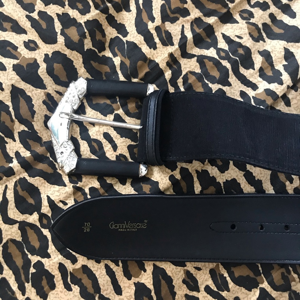Beautiful unique vintage Gianni Versace belt
